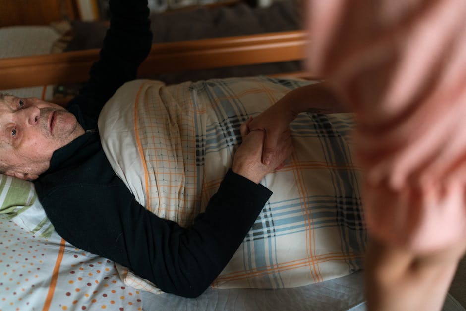 Préparer le retour à domicile après une chute ou un AVC : guide 2026